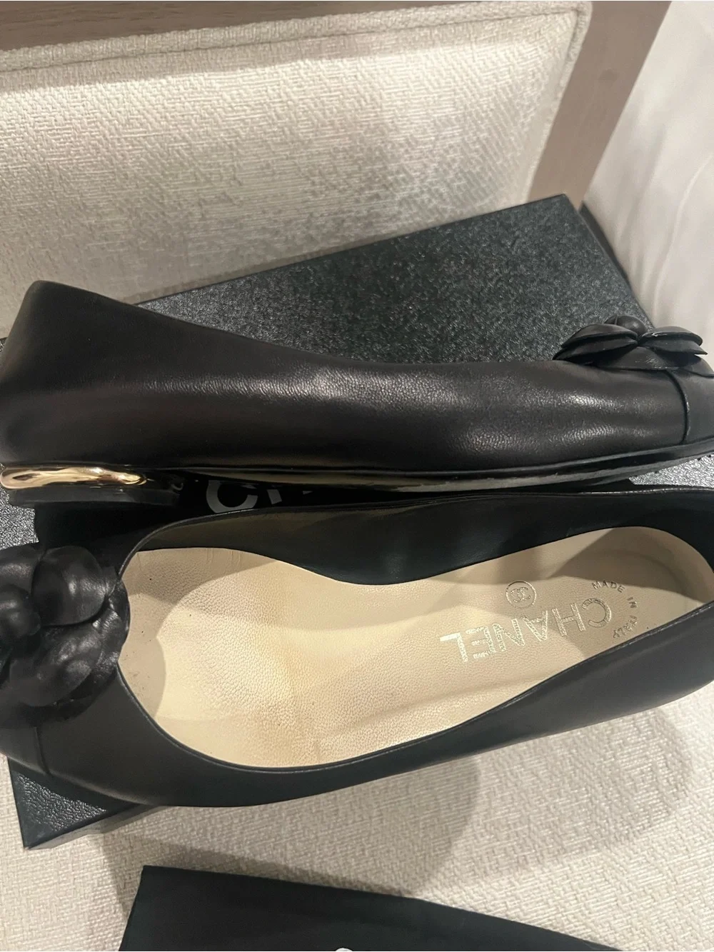 CHANEL Black Leather Camellia Round-Toe Flats